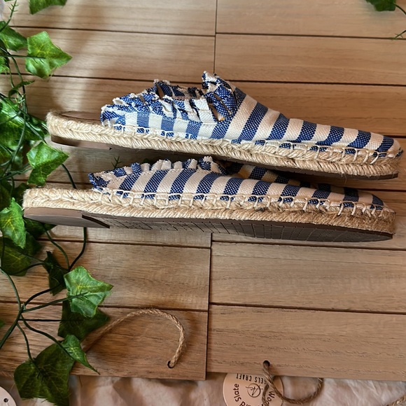 Kate spade espadrilles- flats  nautical beach worn but okay shape Vacation time! - Picture 5 of 8